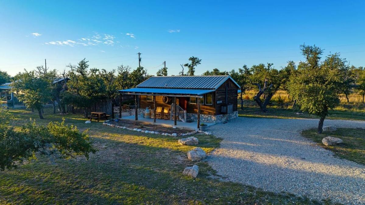 Rockin' R - Rustic Star Cabin Fredericksburg Exteriör bild