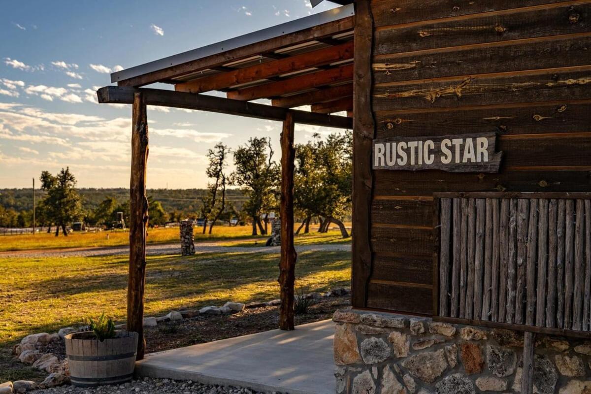 Rockin' R - Rustic Star Cabin Fredericksburg Exteriör bild