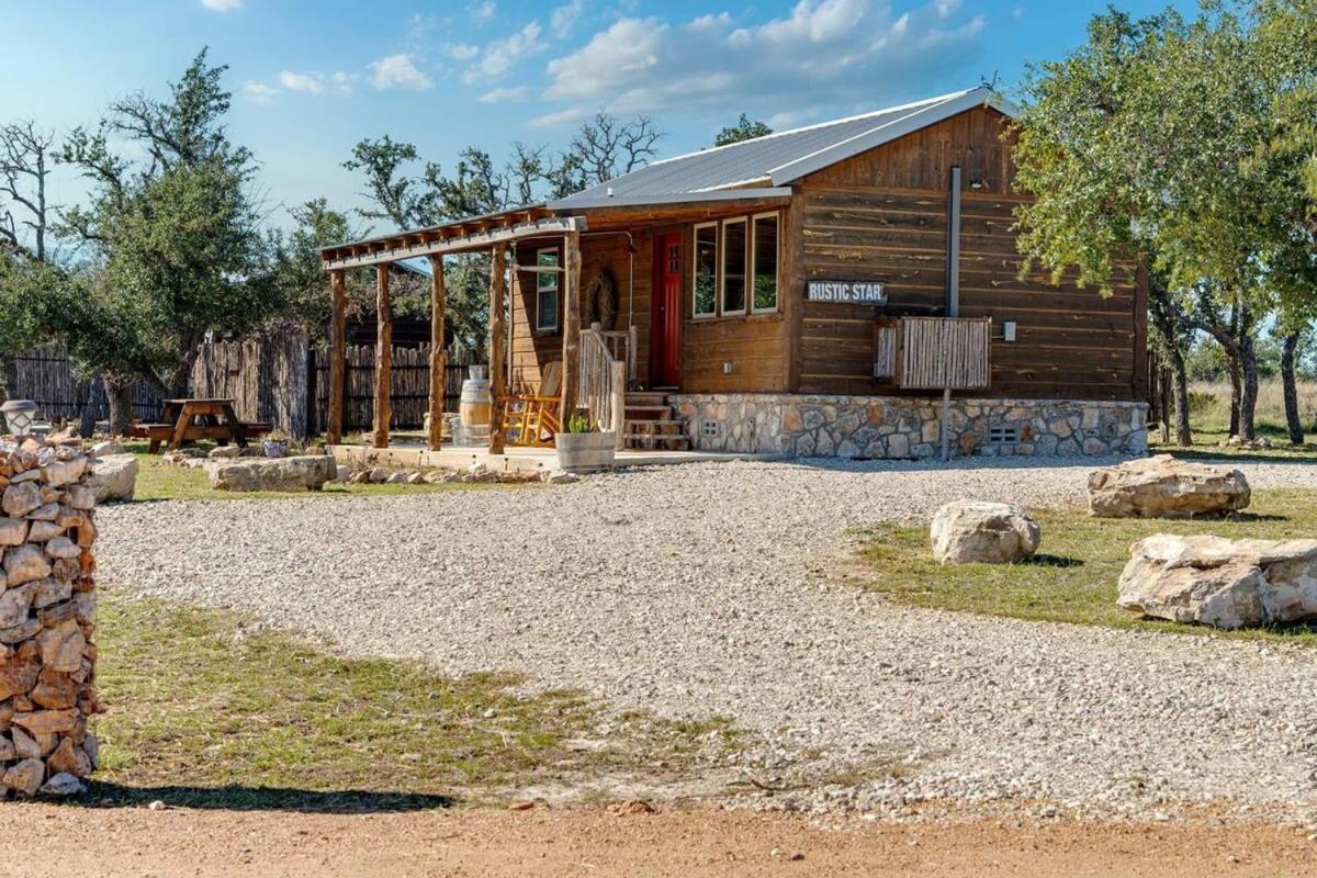 Rockin' R - Rustic Star Cabin Fredericksburg Exteriör bild